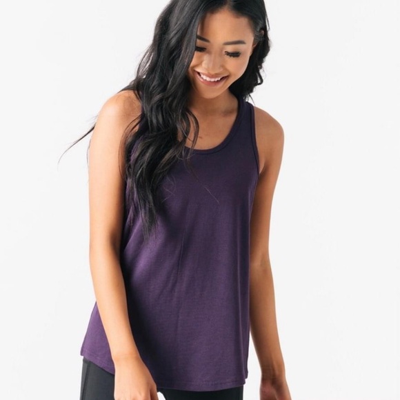 Zyia Active Blackberry Twist tank - Picture 2 of 5